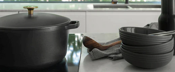 How to clean & season a cast iron Dutch Oven – Kana