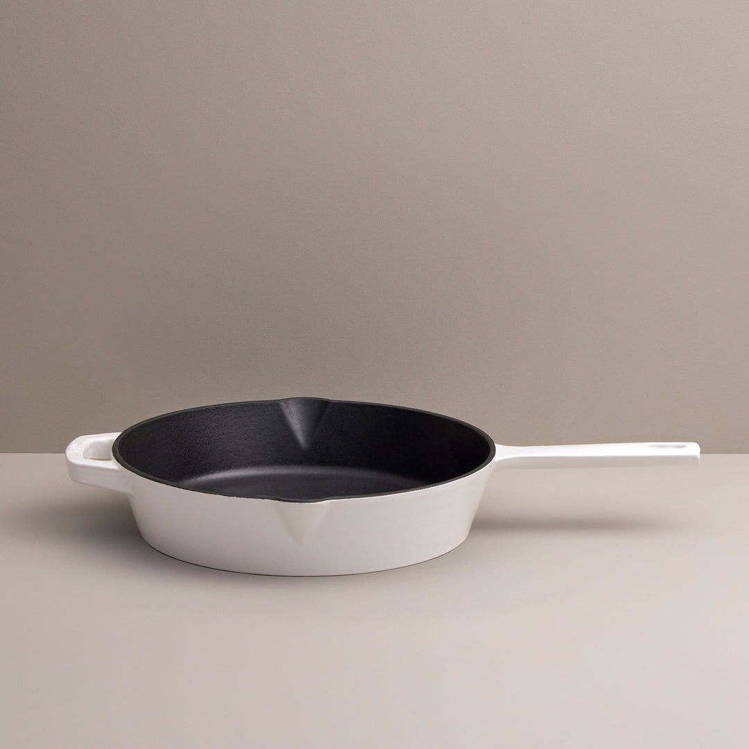イマン　パンジーキャニスター　3セット Cast Iron 3-Piece Cookware Set - Milo by Kana