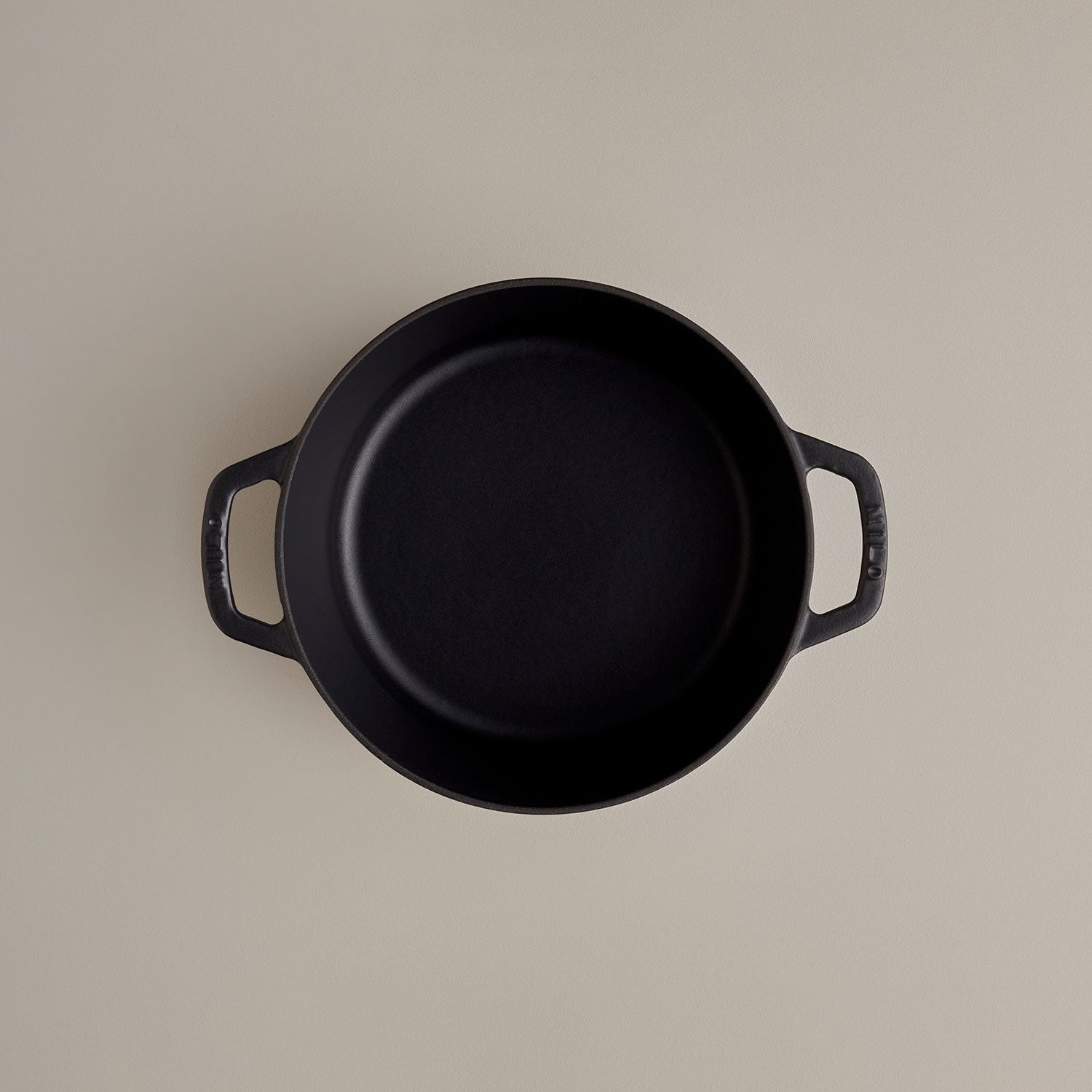 Milo by Kana 3.5-Quart Enameled Dutch Oven — Glossy Black